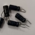 CONDENSATORI 10mF 50V